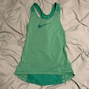 Nike Pro Women's Green Tank Top